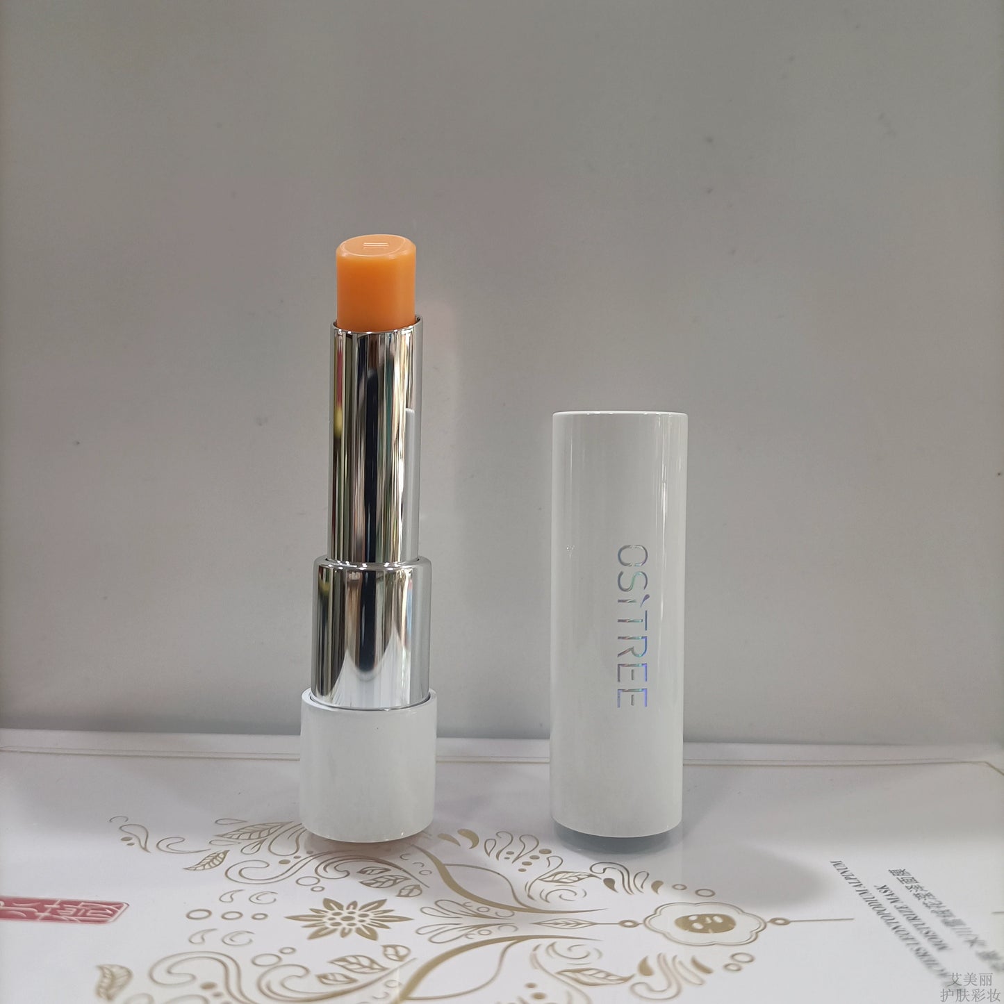 Moisturizing Color-Changing Lipstick – Waterproof & Nourishing