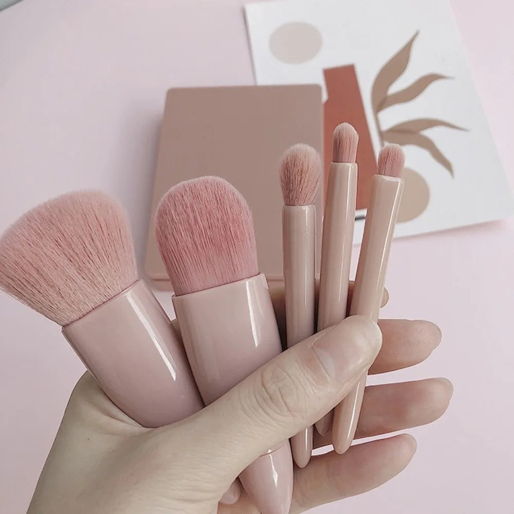 5Pcs Portable Makeup Brush Set with Mirror Foldable Travel Kit Mini Makeup Brush Set Travel Makeup Brush Set Travel Useful Tools